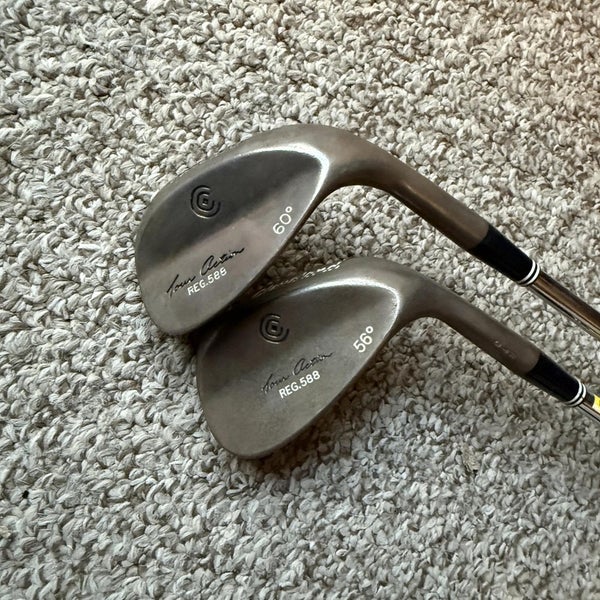 Cleveland Tour Action 56 and 60 Degree Sand and Lob Wedge Set
