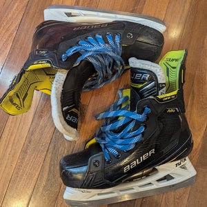 2023 Bauer Supreme M4 Hockey Skates Wide Width 7.5 (Used)