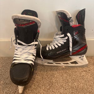 Bauer Vapor 2X Hockey Skates 9 (Used)