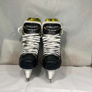 Bauer Supreme M3 Hockey Skates Regular Width  7 (New)