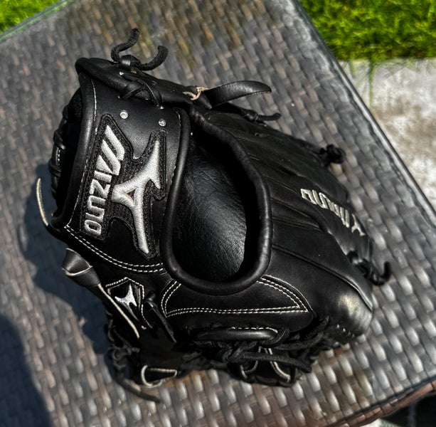 Mizuno Pro Limited Outfielders Glove GMP70BK 12.75