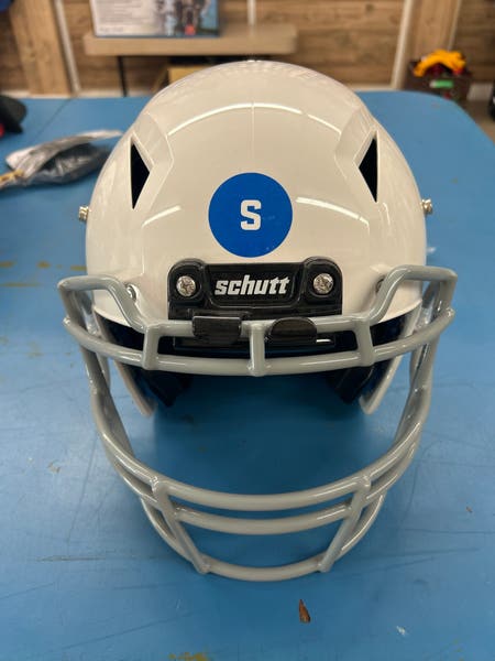 NEW!! Schutt A11 Helmet 5 Star Rated Youth Small | SidelineSwap | Buy and Sell on SidelineSwap NEW!! Schutt A11 Helmet 5 Star Rated Youth Small | SidelineSwap | Buy and Sell on SidelineSwap