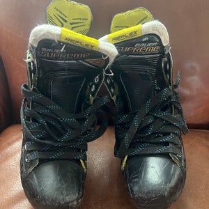 2018 Bauer Ignite Pro Hockey Skates Extra Wide Width   Size 3 (Used)