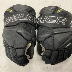 Bauer (Used) Black Junior 12" Gloves