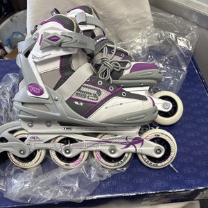 Brand New Womens Size 7 Roller derby Elite Series AERIO W-60 Rollerblades