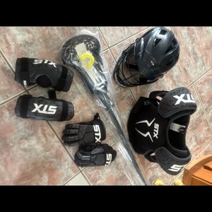 Youth xs lacrosse equipment! Full set up. Meets NOCSAE standards