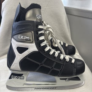 Senior Adult Size 9 CCM 92 Ice Hockey Skates
