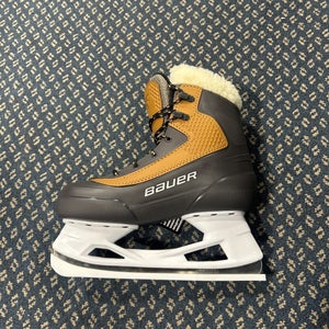 Bauer Whistler Recreational Ice Skate Hockey Skates Regular Width (New)