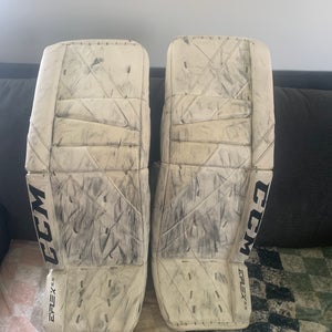 ccm eflex 5.5 goalie pads
