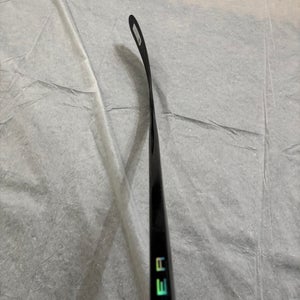 Bauer NEXUS SYNC Hockey Stick | 87 Flex P92 Curve | Senior Right Hand