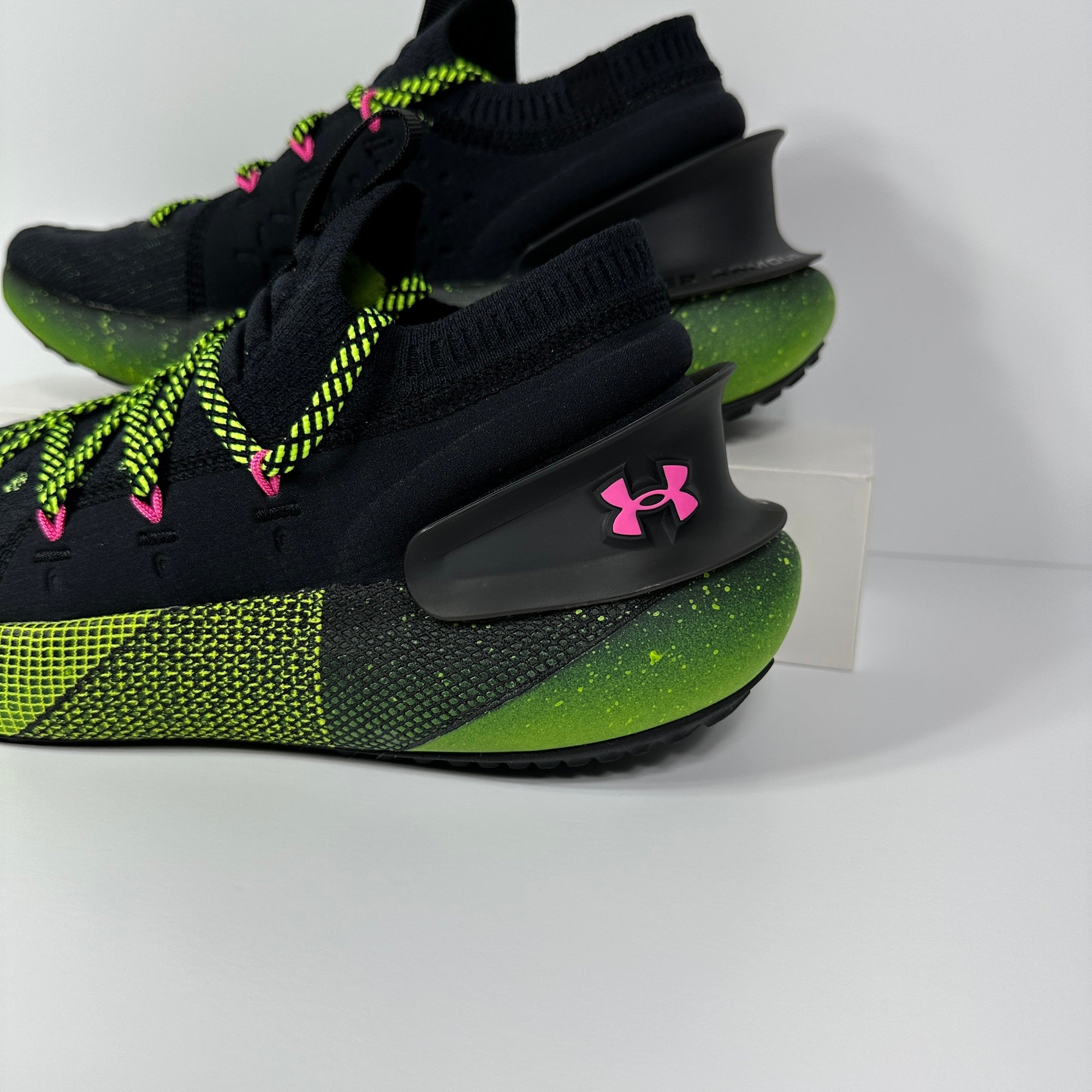 UNDER ARMOUR HOVR PHANTOM 3 AMP BLACK LIME SURGE MENS  display picture 3