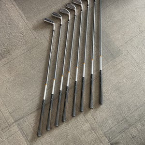 Cleveland (Used) Right Handed Men's Regular Flex Steel Shaft 8 Pieces Iron Set