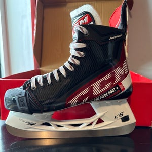 CCM JetSpeed FT4 Hockey Skates Regular Width   8 (New)