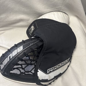 Youth Reg Bauer Prodigy 3.0 Ice Hockey Goalie Catch Glove
