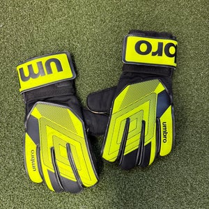 Youth Umbro Goalie Gloves (5446)