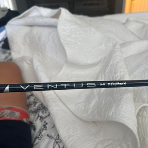 Men's Fujikura Ventus Shaft Regular Flex Graphite Shaft (New)