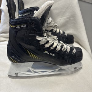 Junior Size 4.5 CCM Tacks 4052 Ice Hockey Skates