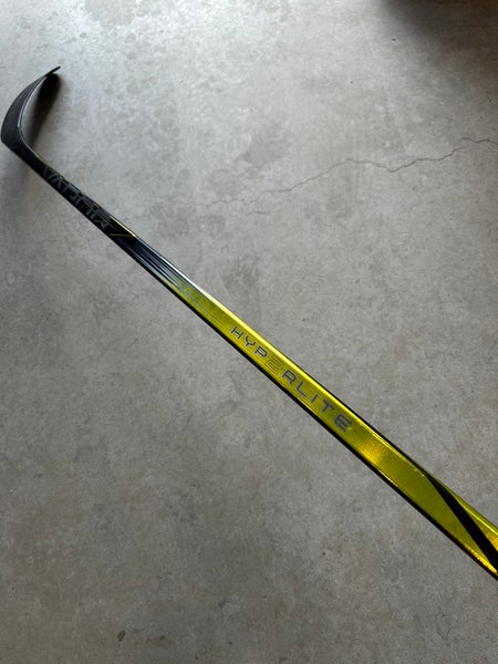 Custom P28 77 Flex Senior Bauer Vapor Hyperlite 2 Left Hand Hockey Stick Pro Stock NCAA (New)