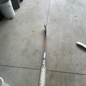 Intermediate CCM JetSpeed FT7 Right Handed Hockey Stick P29  (Used)