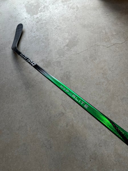 65 Flex P92 Intermediate Bauer Vapor Hyperlite 2 Right Handed Hockey Stick Pro Stock NCAA (New)