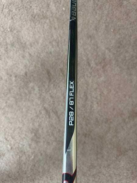 Senior Bauer Vapor Hyperlite 2 Left Hand Hockey Stick P28  (New)