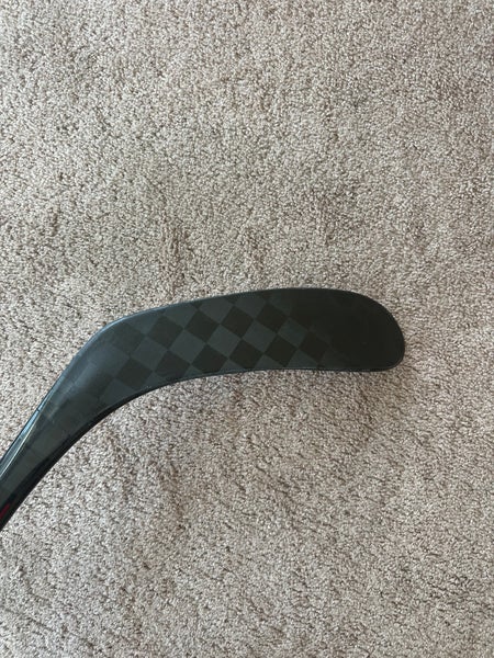 Senior Bauer Vapor Hyperlite 2 Left Hand Hockey Stick P28  (New)