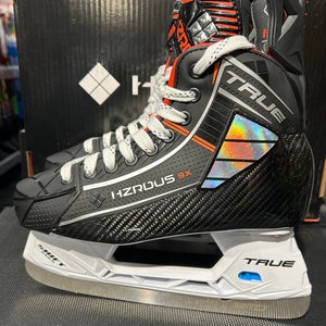 True HZRDUS 9X Hockey Skates Regular Width Size 5 (New)