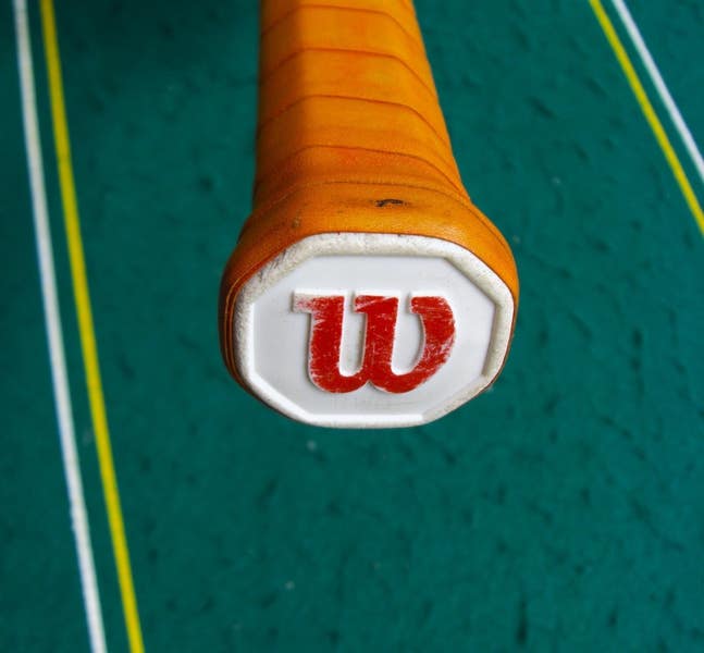 Wilson Pro Staff Midsize 85 4 3/8 Strung 16x18 Cover St. Vincent