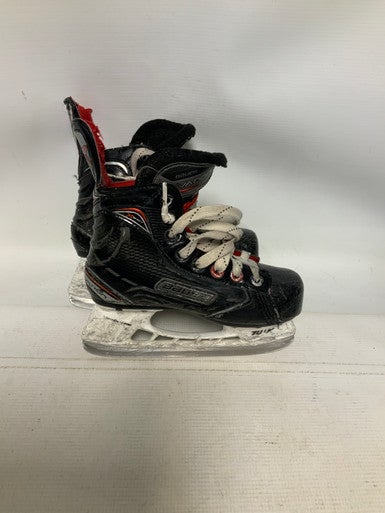 Bauer (Used) Intermediate Junior Size 1.5 Hockey Skates