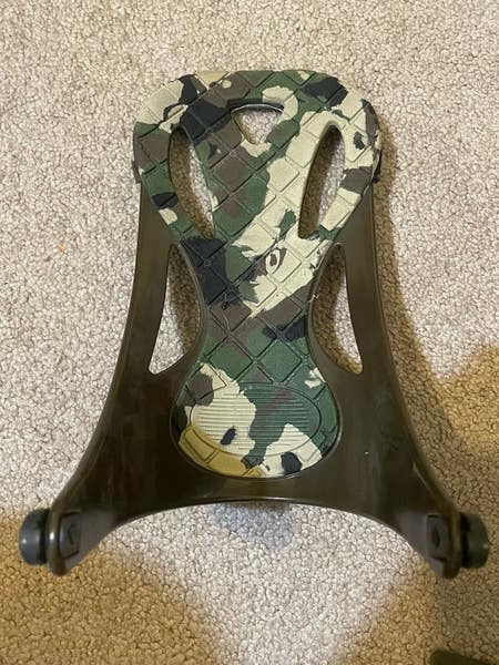 burton camo snowboard MEN'S TYRO BOOTS and theyre lockable so nobody gets a sneak peek at your pride and joy. Burton Dunmore Mens Ski Jacket