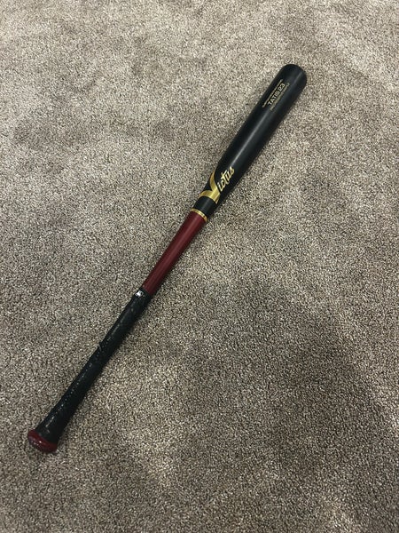 2023 Victus Tatis Maple BBCOR Certified Bat (-3) Maple 30 oz 33" (Used)