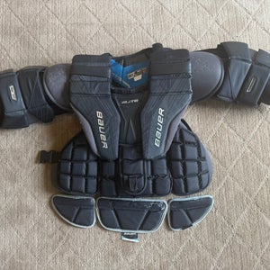 Small  Bauer Elite Goalie Chest Protector (Used)