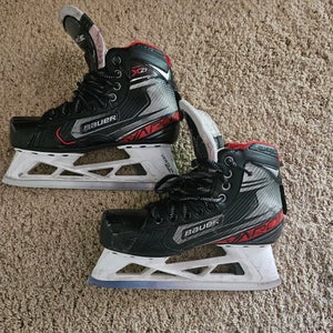 Bauer Vapor X2.7 Hockey Goalie Skates Regular Width Size 6 (Used)