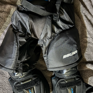 Youth Small Bauer Hockey Pants (Used)