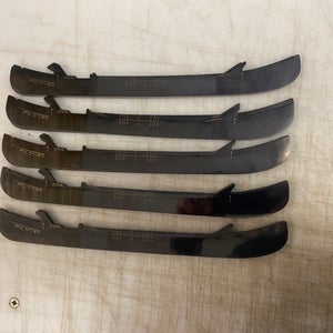 NEW!  Bauer FLY TI XL Black Steel Runners 73821