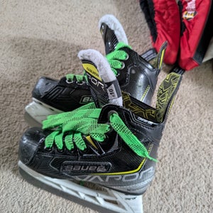 Bauer Vapor Hockey Skates 10 (Used)