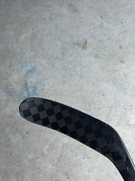 P28M 87 Flex Senior Bauer Vapor Hyperlite 2 Left Hand Hockey Stick Pro Stock NHL (New)
