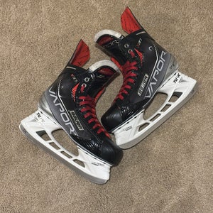 Used 7.5D Bauer Vapor x3.7 Ice Hockey Skates