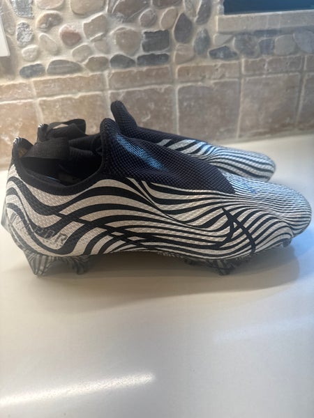 Men's Size M 7.0 (W 8.0) Nike Low Top Molded Cleats (Used)