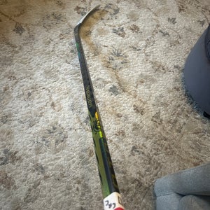 Intermediate Bauer Proto-R Left Hand Hockey Stick P28 (Used)
