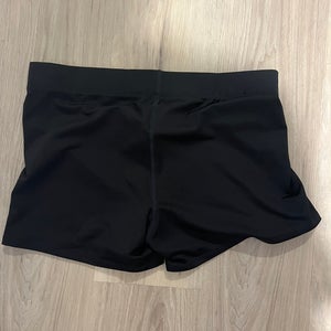 Women’s Mizuno volleyball shorts - New
