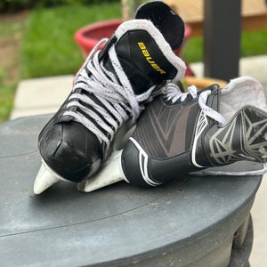 Bauer Supreme S140 Hockey Skates 7.5 (Used)