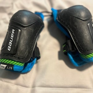 Youth Large Bauer Elbow Pads (Used)
