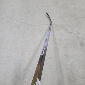 CCM Jetspeed FT8 pro senior Right Handed Hockey Stick P28 85 Flex