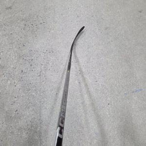 New Youth CCM Left Handed JetSpeed Performance Hockey Stick 10 flex P28