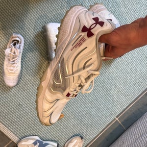 Men's Adult Size M 12.0 (W 13.0) Under Armour Shoes (Used)
