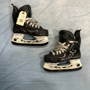 Junior CCM Tacks XF Pro Hockey Skates Regular Width Size 1 (Used)