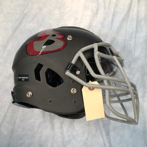 Youth Medium Schutt Vengeance A11 Helmet (Used)