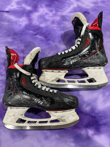 Senior Bauer Vapor 3X Pro Hockey Skates Regular Width Pro Stock Size 6.5 (Used)