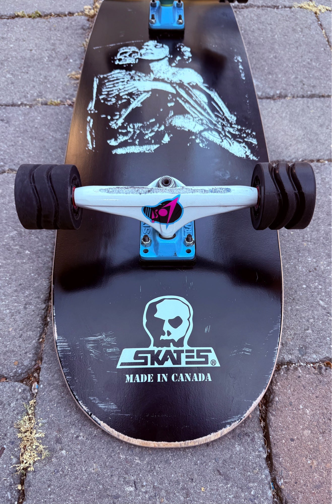 Skull Skates “Death Cuddle Football” 90s Style Complete